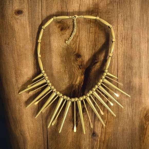 Bronze Spiked Necklace and earring set - Picture 6 of 9